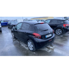 Vitre avant droit PEUGEOT 208 1
