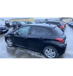 Vitre avant droit PEUGEOT 208 1