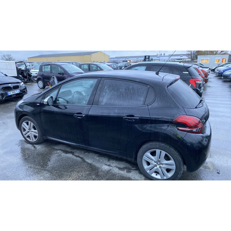 Vitre avant droit PEUGEOT 208 1 Photo n°12