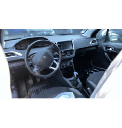 Vitre avant droit PEUGEOT 208 1