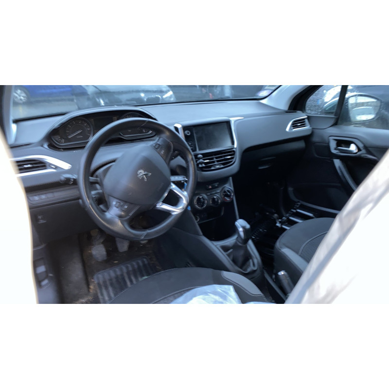 Vitre avant droit PEUGEOT 208 1 Photo n°20