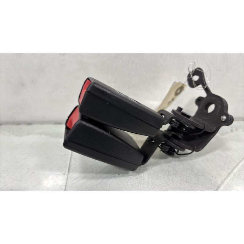 Attache ceinture arriere gauche VOLKSWAGEN GOLF 7 Photo n°3