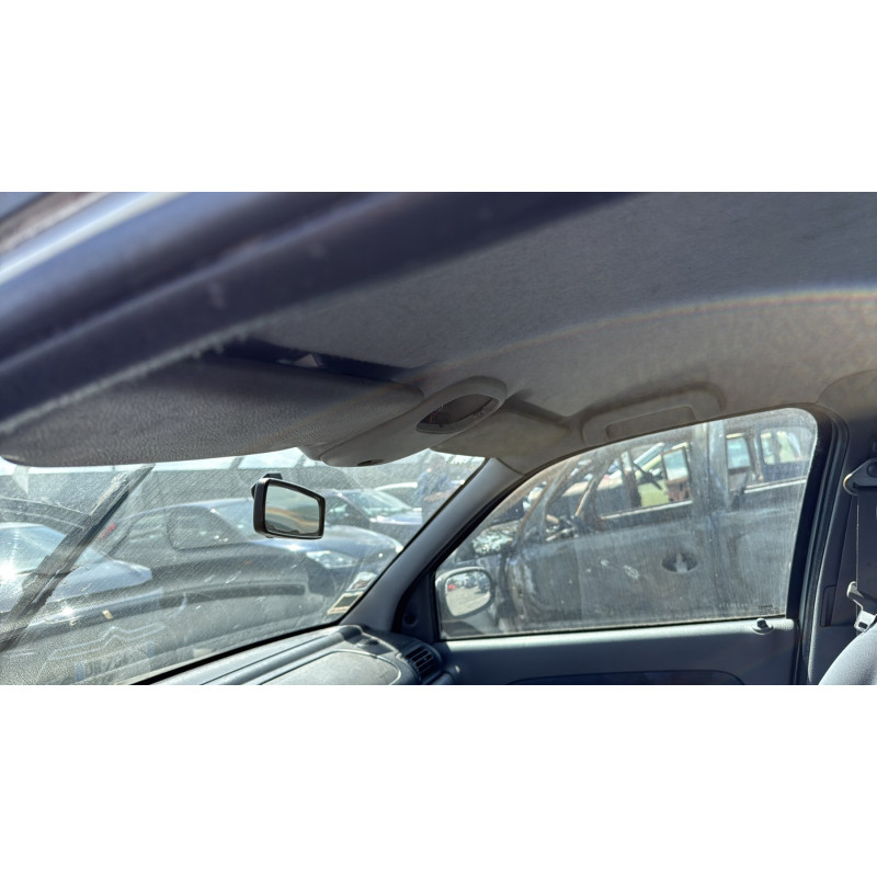 Calandre RENAULT CLIO 2 Photo n°17