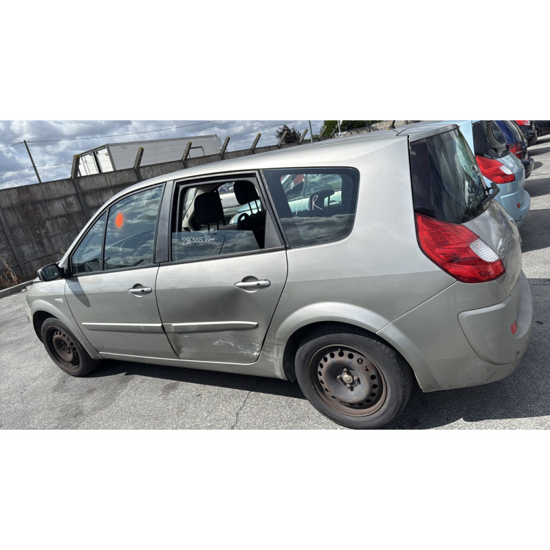 Vitre arriere droit RENAULT GRAND SCENIC 2 Photo n°10