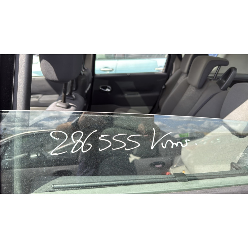 Vitre arriere droit RENAULT GRAND SCENIC 2 Photo n°16