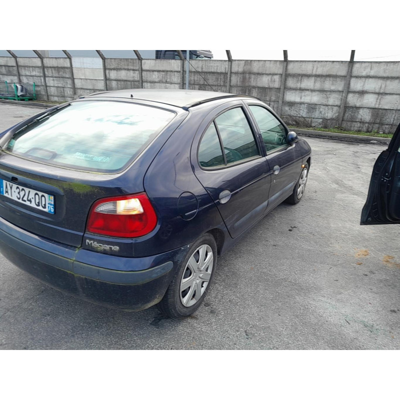 Pare choc avant RENAULT MEGANE 1 Photo n°6