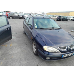 Pare choc avant RENAULT MEGANE 1