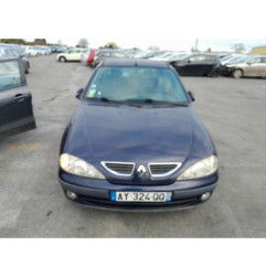 Pare choc avant RENAULT MEGANE 1