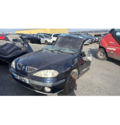 Pare choc avant RENAULT MEGANE 1