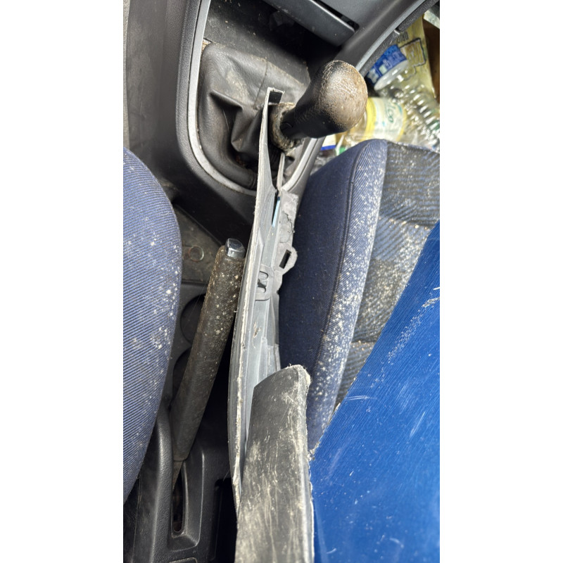 Custode avant gauche (porte) PEUGEOT 307 Photo n°10