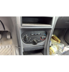 Custode avant gauche (porte) PEUGEOT 307
