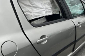 Arret de porte arriere droit PEUGEOT 307