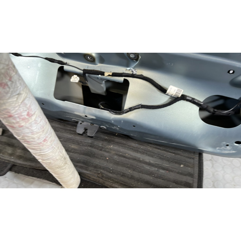 Malle/Hayon arriere PEUGEOT 1007 Photo n°8