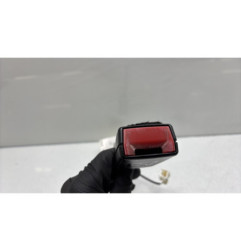 Attache ceinture avant gauche PEUGEOT 3008 1