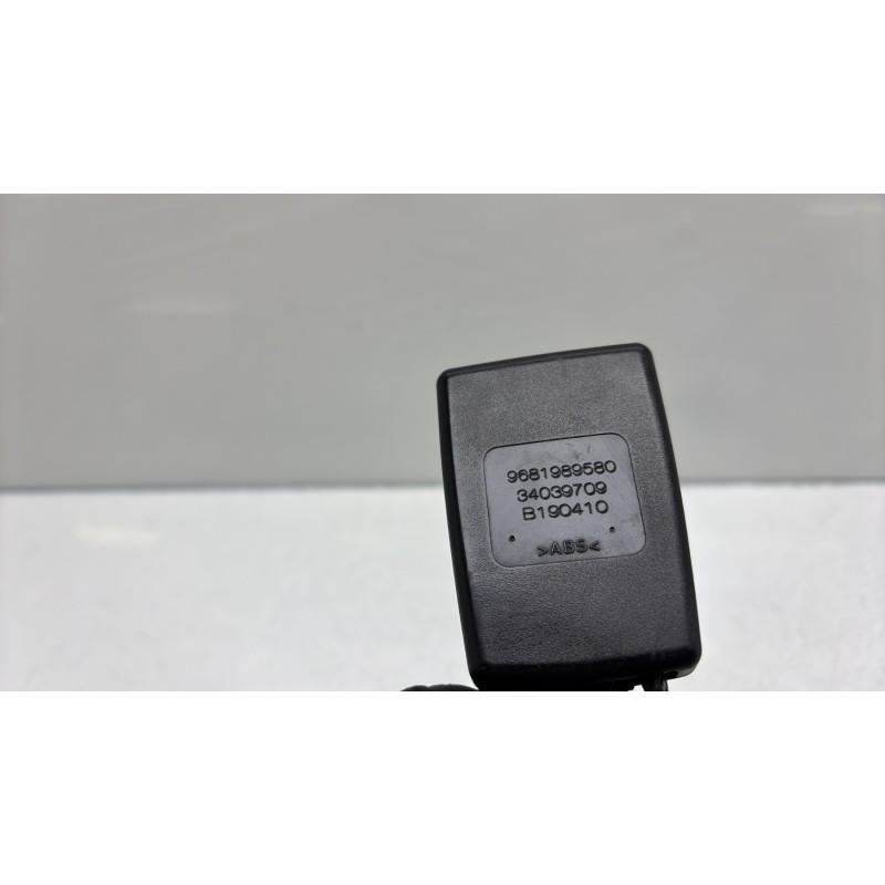 Attache ceinture avant gauche PEUGEOT 3008 1 Photo n°5