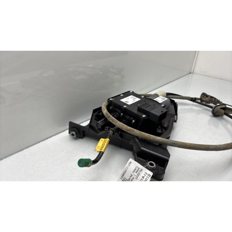 Bloc electrique de frein a main PEUGEOT 3008 1 Photo n°4