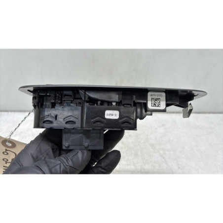 Interrupteur de leve vitre avant gauche PEUGEOT 208 1