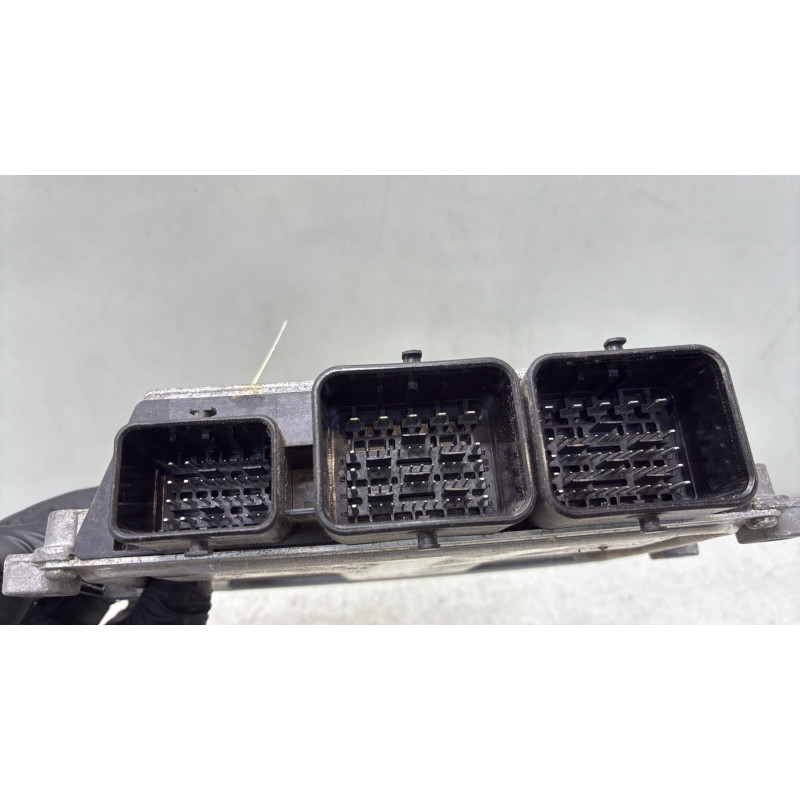 Calculateur moteur CITROEN C3 2 Photo n°4