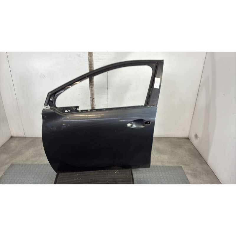 Porte avant gauche PEUGEOT 208 1 Photo n°1