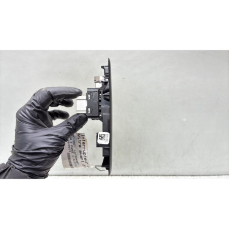 Interrupteur de leve vitre avant droit PEUGEOT 208 1