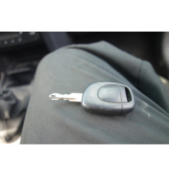 Fermeture de capot RENAULT CLIO 2