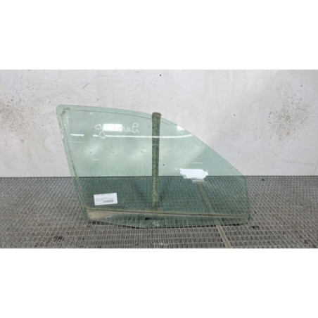 Vitre avant droit RENAULT CLIO 2 Photo n°1