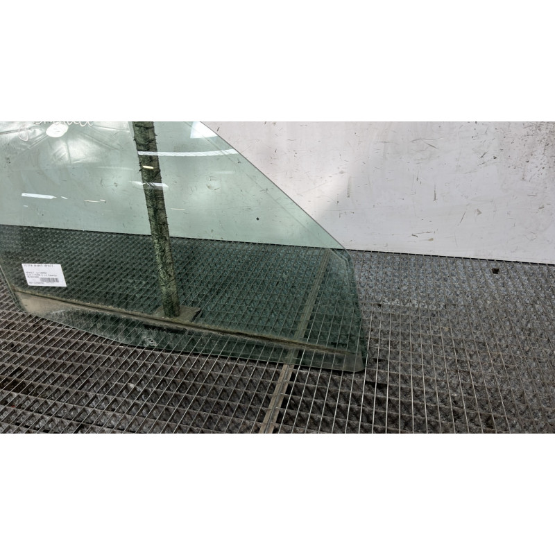 Vitre avant droit RENAULT CLIO 2 Photo n°2