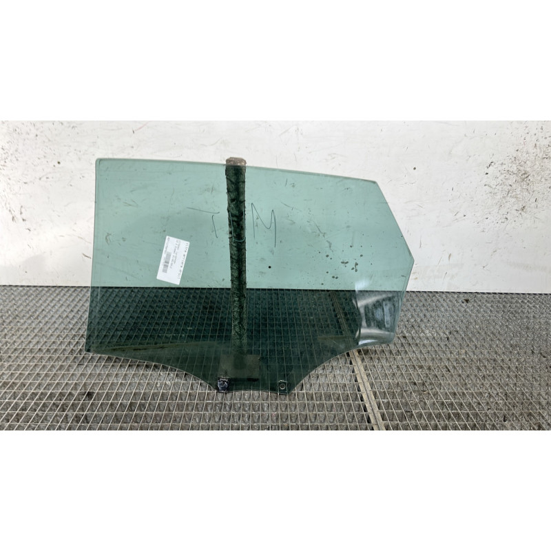 Vitre arriere droit CITROEN C4 2 Photo n°4