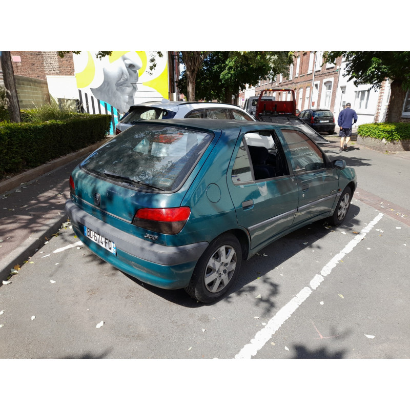 Porte avant droit PEUGEOT 306 Photo n°10