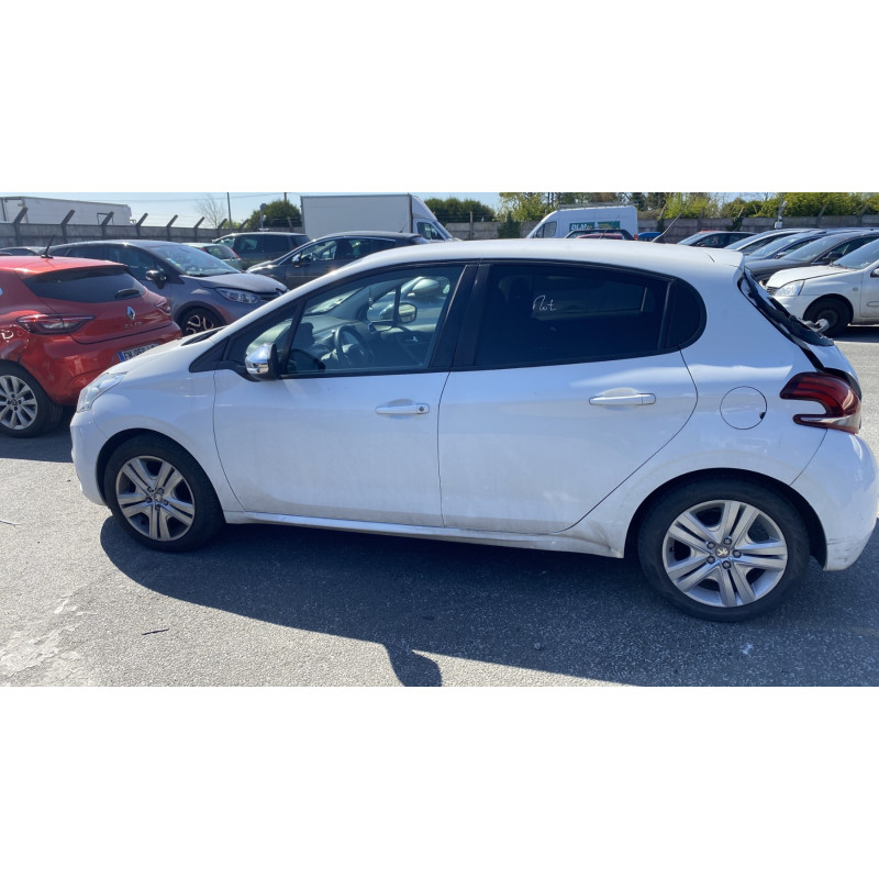 Boitier air bag PEUGEOT 208 1 Photo n°9