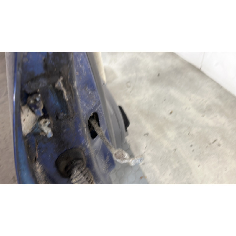 Porte avant droit RENAULT MEGANE 1 Photo n°4