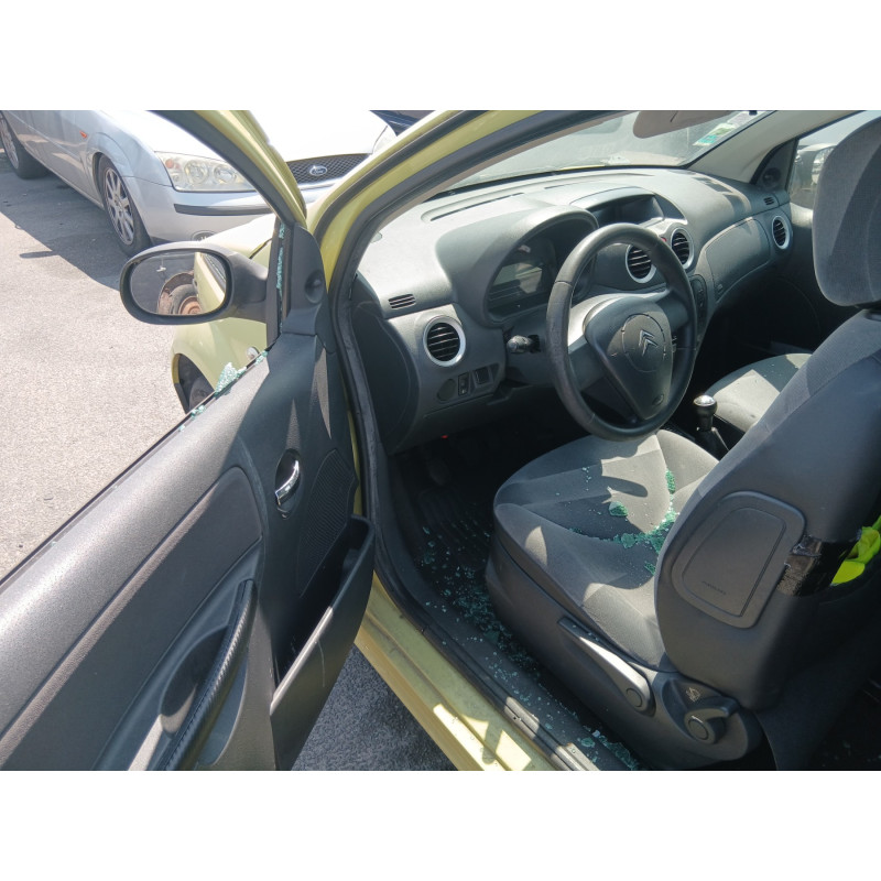 Feu arriere stop central CITROEN C2 Photo n°12