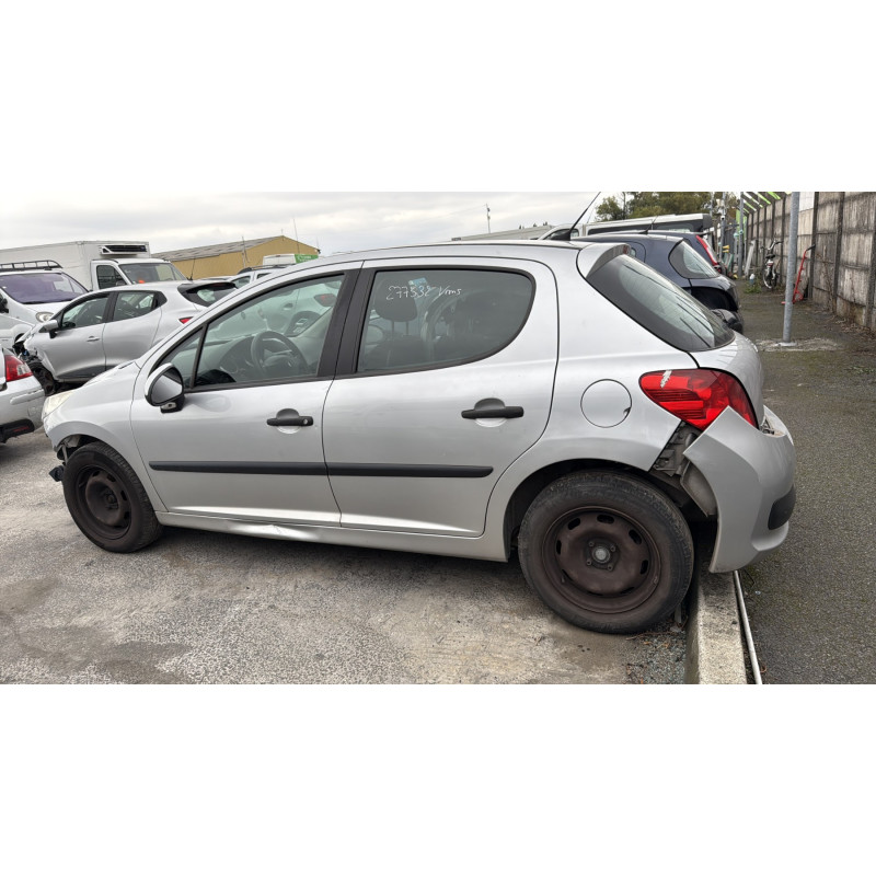 Feu arriere stop central PEUGEOT 207 Photo n°9
