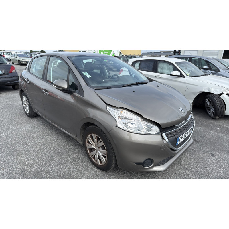 Attache ceinture arriere droit PEUGEOT 208 1 Photo n°8