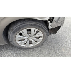 Attache ceinture arriere droit PEUGEOT 208 1