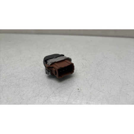 Interrupteur de leve vitre arriere gauche RENAULT VEL SATIS