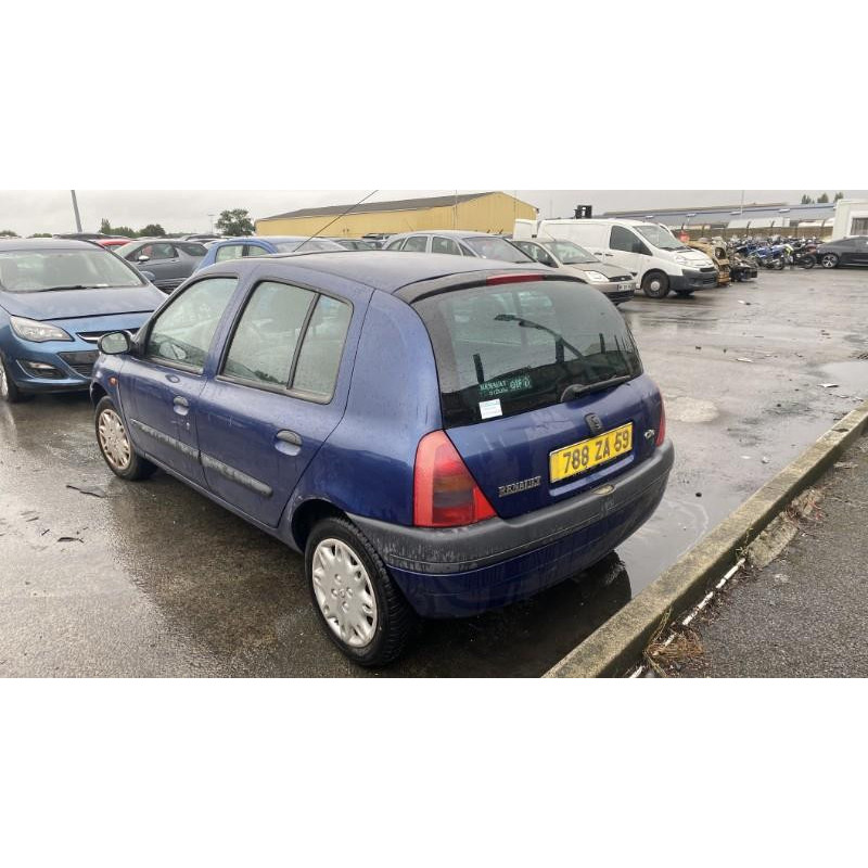 Pare choc avant RENAULT CLIO 2 Photo n°18
