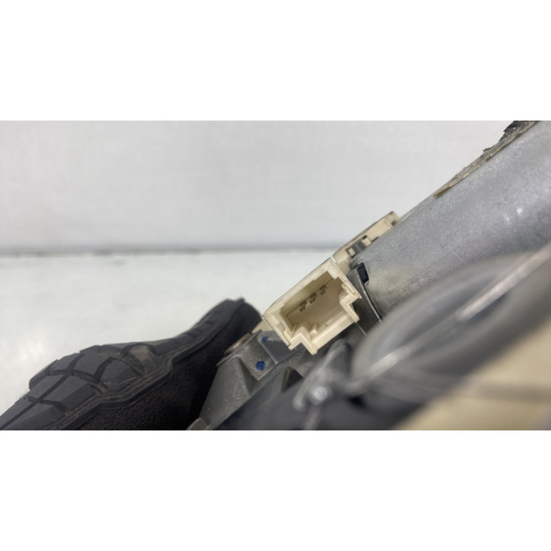 Moteur essuie glace arriere PEUGEOT 206 Photo n°4