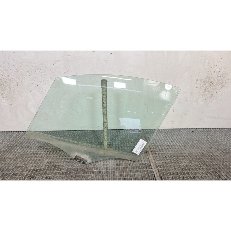 Vitre avant gauche RENAULT GRAND MODUS Photo n°1