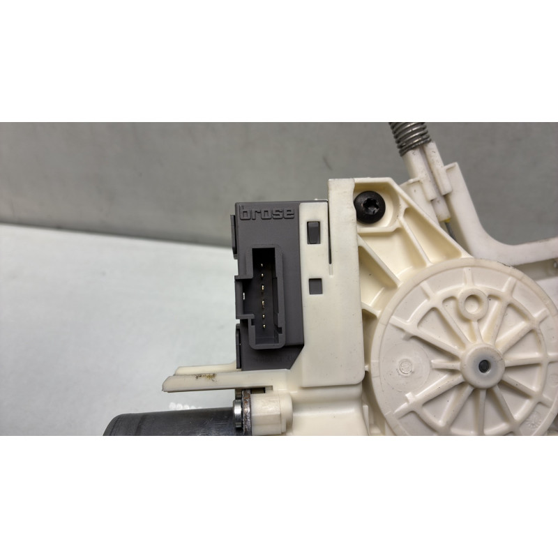 Leve vitre electrique arriere droit PEUGEOT 407 Photo n°5