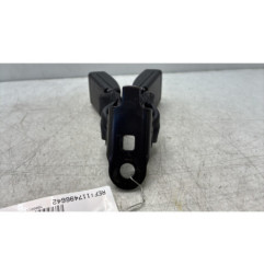Attache ceinture arriere droit PEUGEOT 208 1