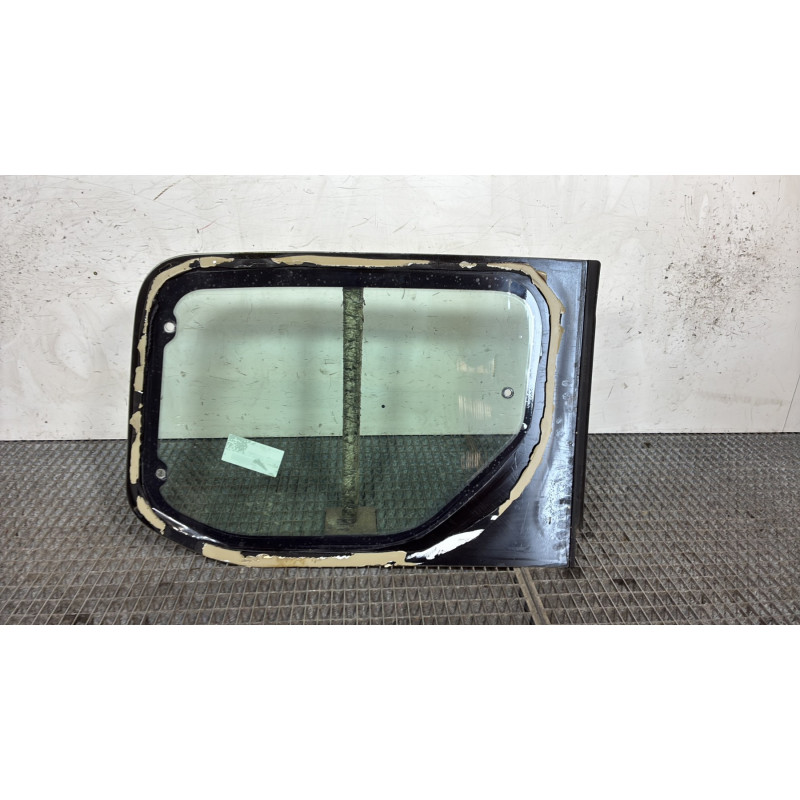 Vitre arriere droit PEUGEOT PARTNER 2 Photo n°4