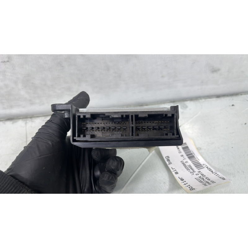 Boitier air bag PEUGEOT PARTNER 2 Photo n°4