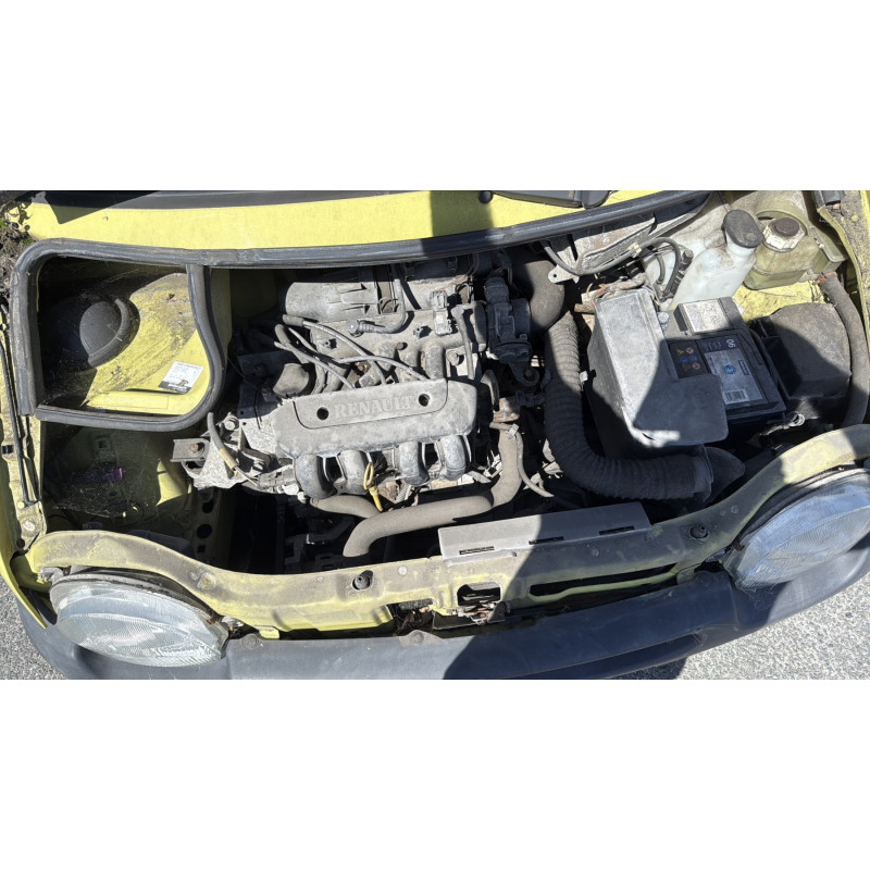 Pare choc avant RENAULT TWINGO 1 Photo n°15
