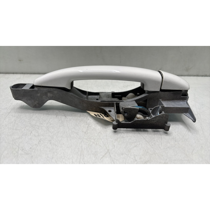 Poignee porte avant droit PEUGEOT 208 1 Photo n°4