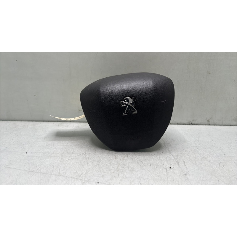Air bag conducteur PEUGEOT 208 1 Photo n°1