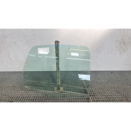 Vitre arriere droit CITROEN C3 1 Photo n°1