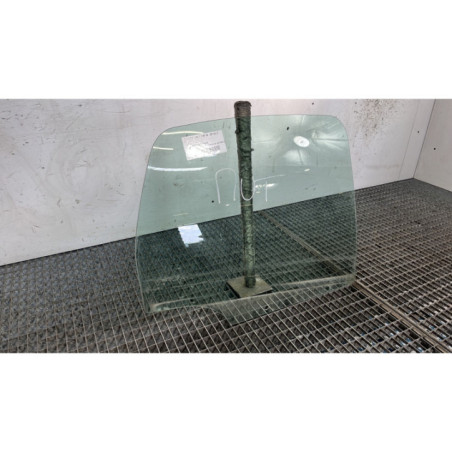Vitre arriere droit CITROEN C3 1