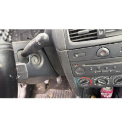 Bouton de warning RENAULT CLIO 2