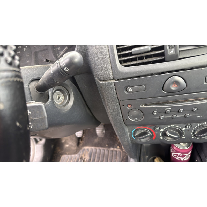 Bouton de warning RENAULT CLIO 2 Photo n°18
